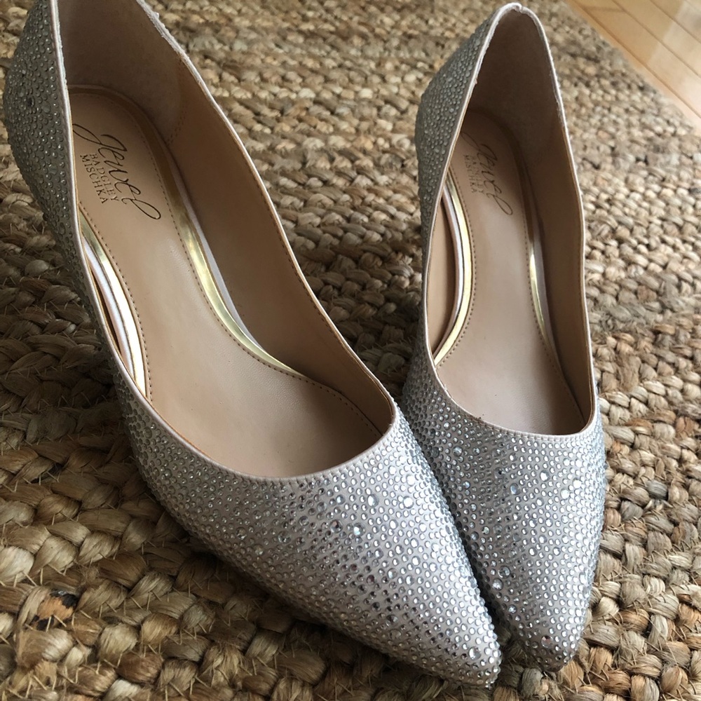 New: Jewel Badgley Mischka Frenchie Pointed Toe Kitten Heel. Size 7.5